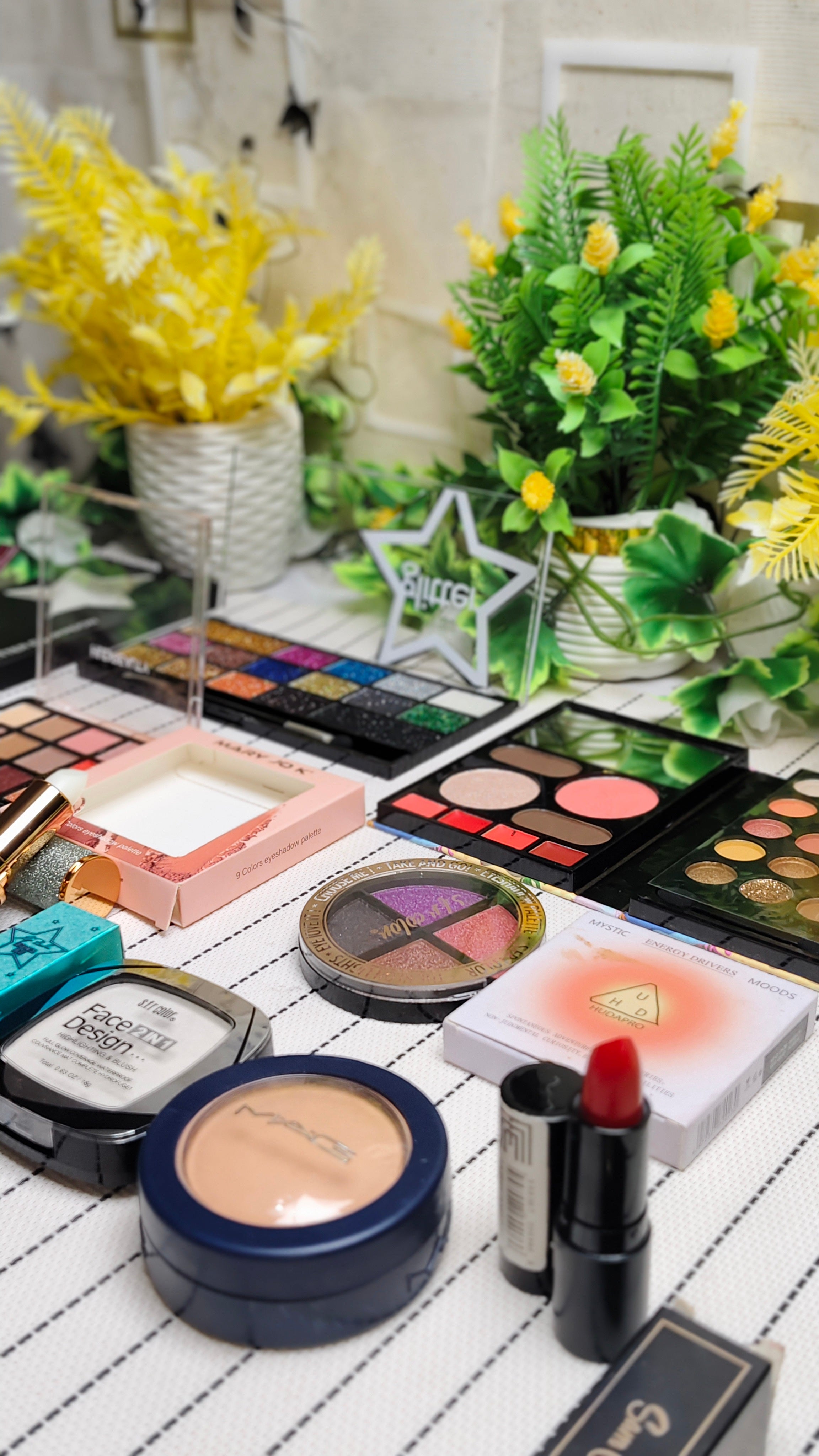 16 in 1 glitter deal